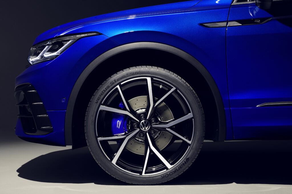 Hankook equips three further Volkswagen models with Ultra-High-Performance products: VW Golf GTI, Golf R and Tiguan R.